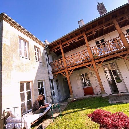 La Maison Des Ifs Terracotta Mamers Bagian luar foto